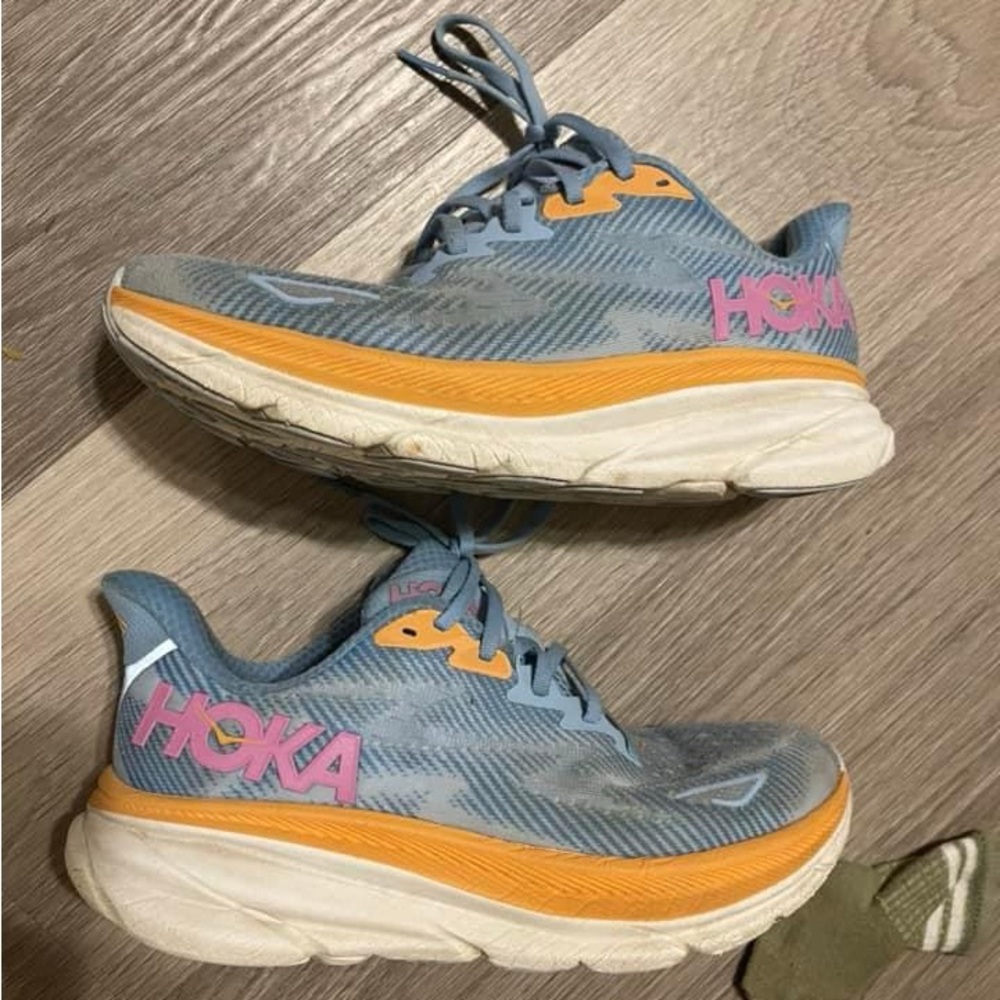 Hoka Clifton 9